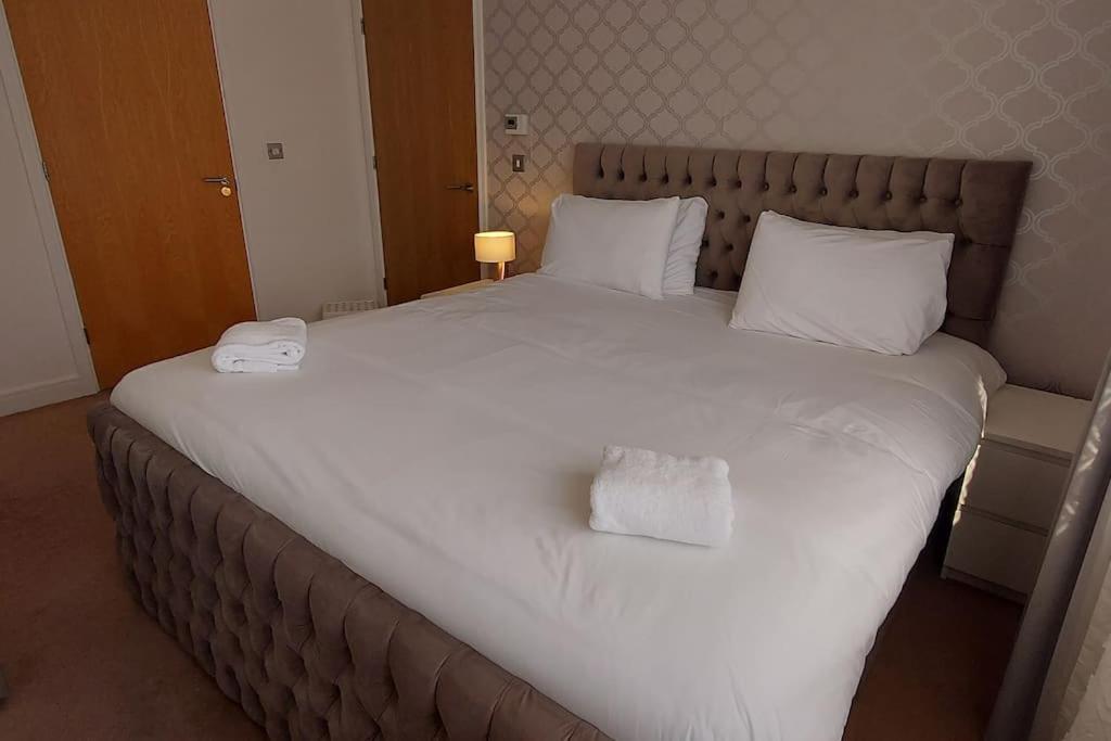 Modern Home Near Etihad, Coop Live مانشستر المظهر الخارجي الصورة